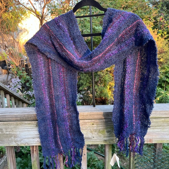NWT Handmade Wool/Mohair Fringed Scarf Made In Camphill Community Dingle Ireland - Picture 1 of 16